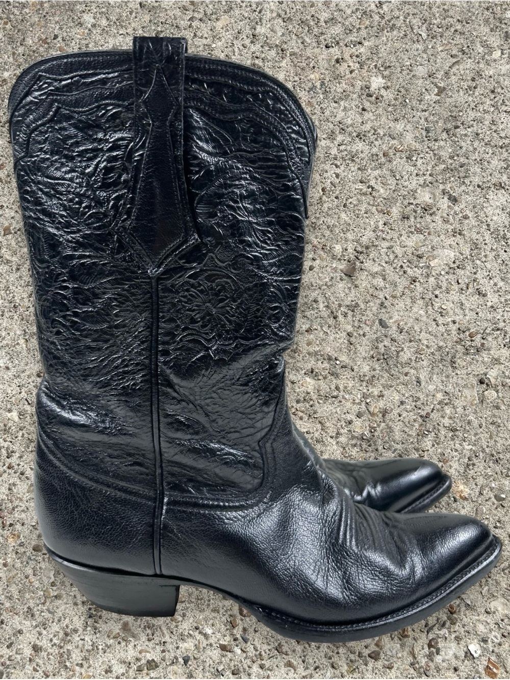 LARRY MAHAN vintage 80s tooled leather pointed toe western boots
